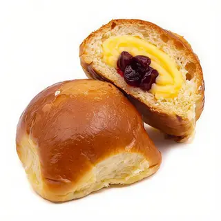 Brioche Crema Pasticciera e Amarena