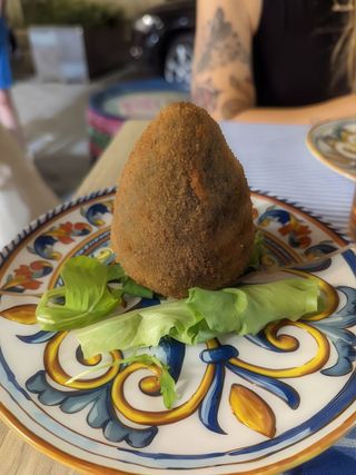 Arancino ragù di mare