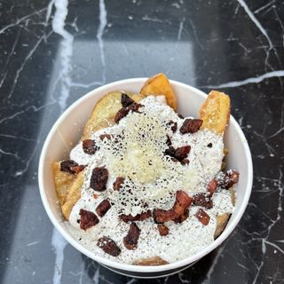 Bucce di patate con salsa alla gricia