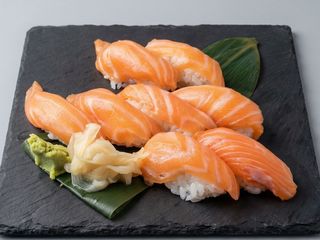 Nighiri salmone 10 pezzi