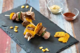 Vitello alla piastra con pannocchiette di mais