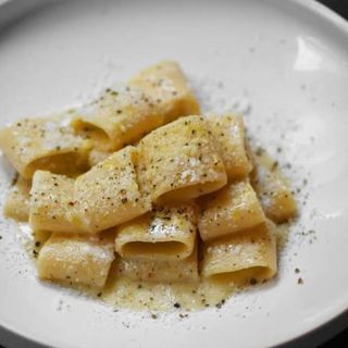 Mezze maniche cacio e pepe 