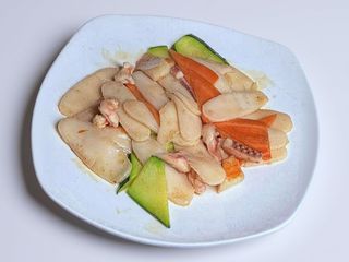 125 .Gnocchi di riso con frutti di mare