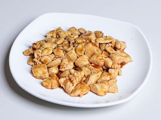 23. Pollo con mandorle