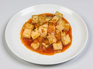 94 .Tofu in salsa chili