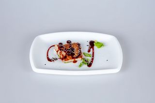 111. Tonno alla piastra con salsa teriyaki