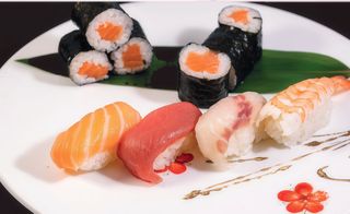 Q2. Sushi misto