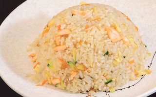 21. Riso saltato con salmone