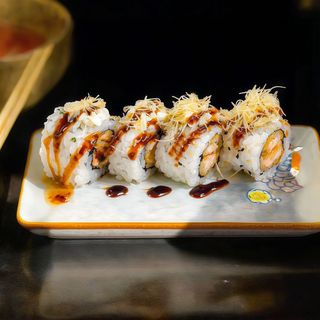 P12. Sake hot roll - 8 pezzi