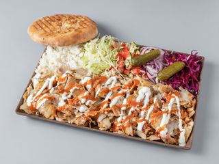 Piatto kebap con patatine