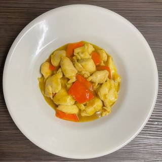 Pollo in salsa curry