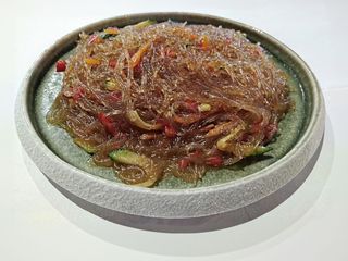 Spaghetti di soia con verdure