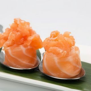 31 Gunkan sake - 2 pezzi