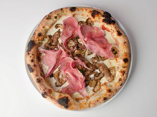 Prosciutto e funghi