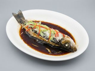 Branzino al vapore stile cantonese