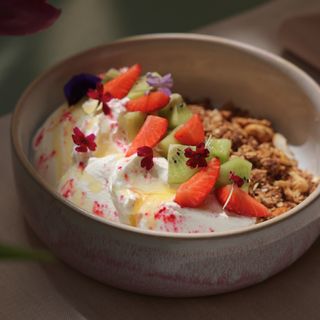 COCONUT YOGURT BOWL