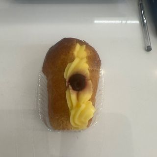 Babà alla crema