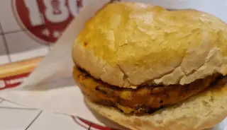 Vurger vegano Mediterraneo