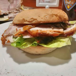 Schiacciata hamburger pollo e tacchino