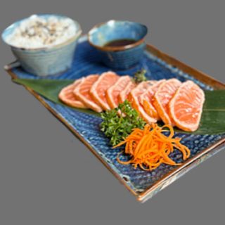 Salmon tataki