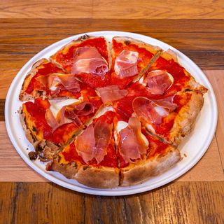 Pizza Crudo e bufala