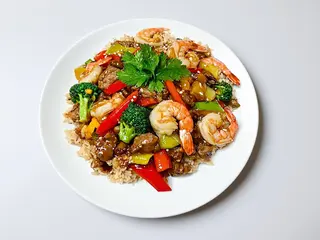 133.Gnocchi di riso saltato con verdure e carne e gamberi