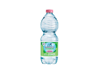 Acqua naturale