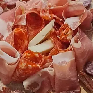 Affettato misto con grana