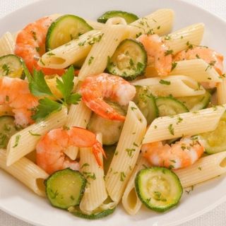 penne con gamberi e zucchine