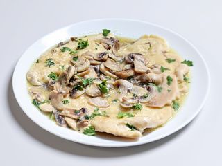 scaloppine di pollo di pollo funghi porcini