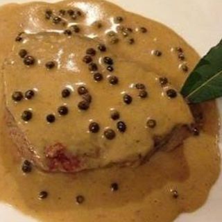 filetto di manzo al pepe verde