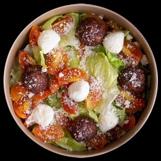 INSALATA POLPETTE E MOZZARELLA