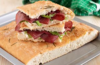 Focaccia bresaola