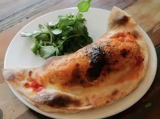 Calzone fritto vesuviano