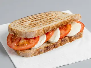 #33 Pomodoro, bufala e basilico