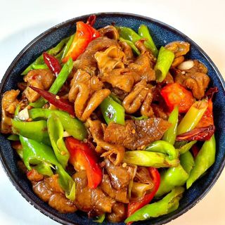 Intestino di maiale al piastra爆炒肥肠