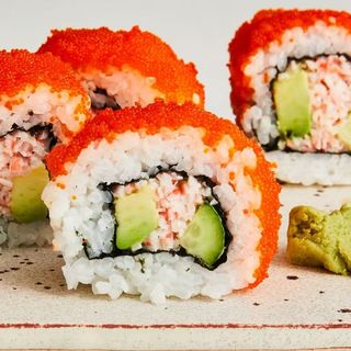 tobiko califonia roll(8pz)蟹肉鱼子卷