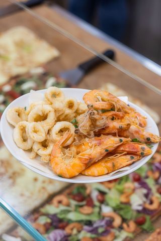 Calamari e gamberi
