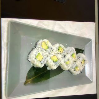 75 A uramaki flower roll