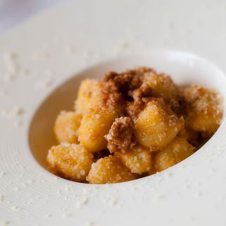 Gnocchi di patate fresche al ragù