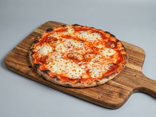 Pizza salame piccante