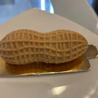 Frutta realistica arachide
