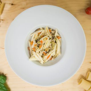 Cavatelli con Ragù Vegetale Chiaro e Zafferano