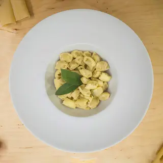 Plin di langa al burro e salvia 
