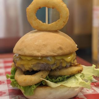 Onion ring burger