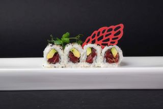 149. Uramaki spicy maguro - 8 pezzi