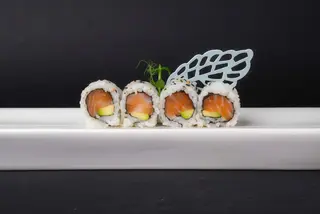 153. Uramaki sake - 8 pezzi