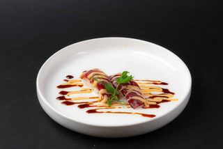 65. Spicy flambè maguro - 2 pezzi