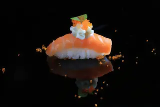 37 Nigiri salmone tobiko Philadelphia - 2 pezzi