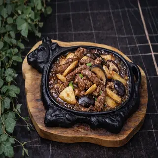611. Manzo funghi bambù alla piastra